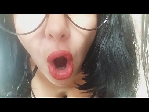 ❤️ Kara, via duonpatrino ne lasos vin iri al lernejo hodiaŭ... Mi bezonas vin tro multe... ️ Faka video  ĉe ni ﹏