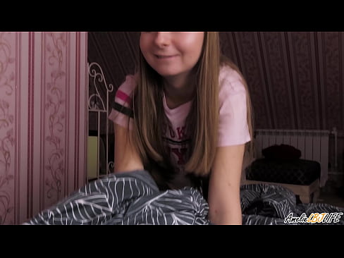❤️ Blondie Suĉas sian BFF-on Profunde kaj Akiras Cum En Ŝia Buŝo ️ Faka video  ĉe ni ﹏